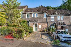 Legis Walk, Roborough, Plymouth, PL6 7DE