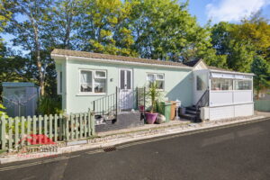 Glenfield Close, Glenholt Park, Plymouth, PL6 7NT